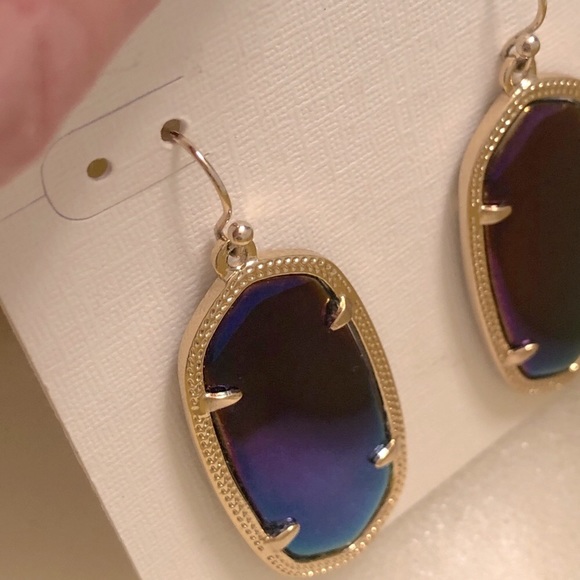 NWOT RARE & Retired Kendra Scott Elle Earrings Black Iridescent & Yellow Gold😊 - Picture 8 of 16